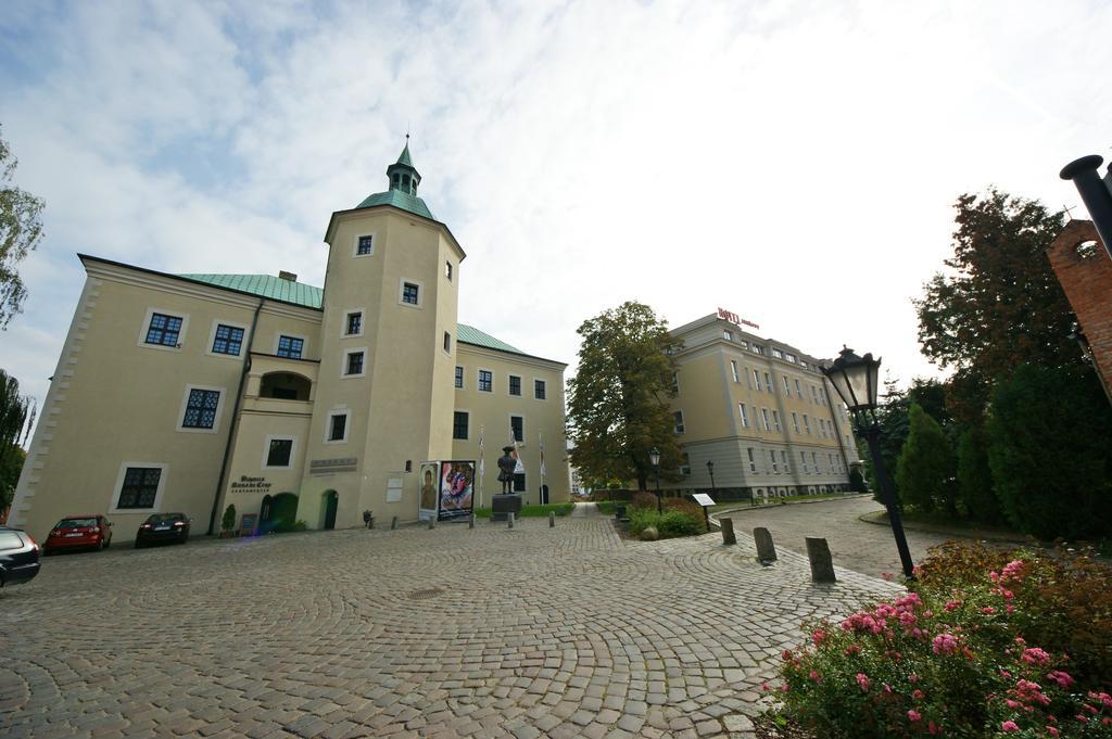 Hotel Zamkowy 스와프스크 외부 사진